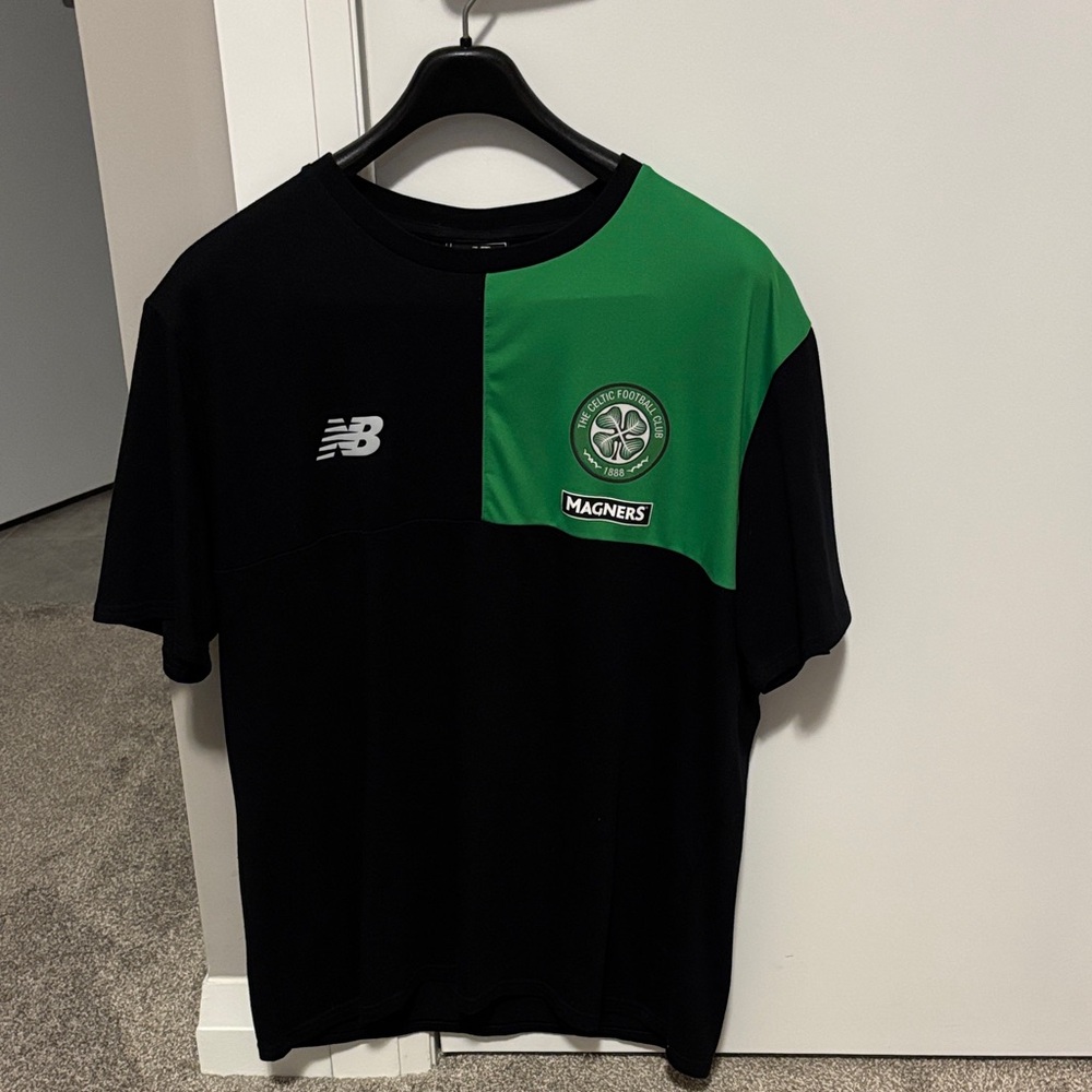 New Balance Black & Green Celtic Training Tee